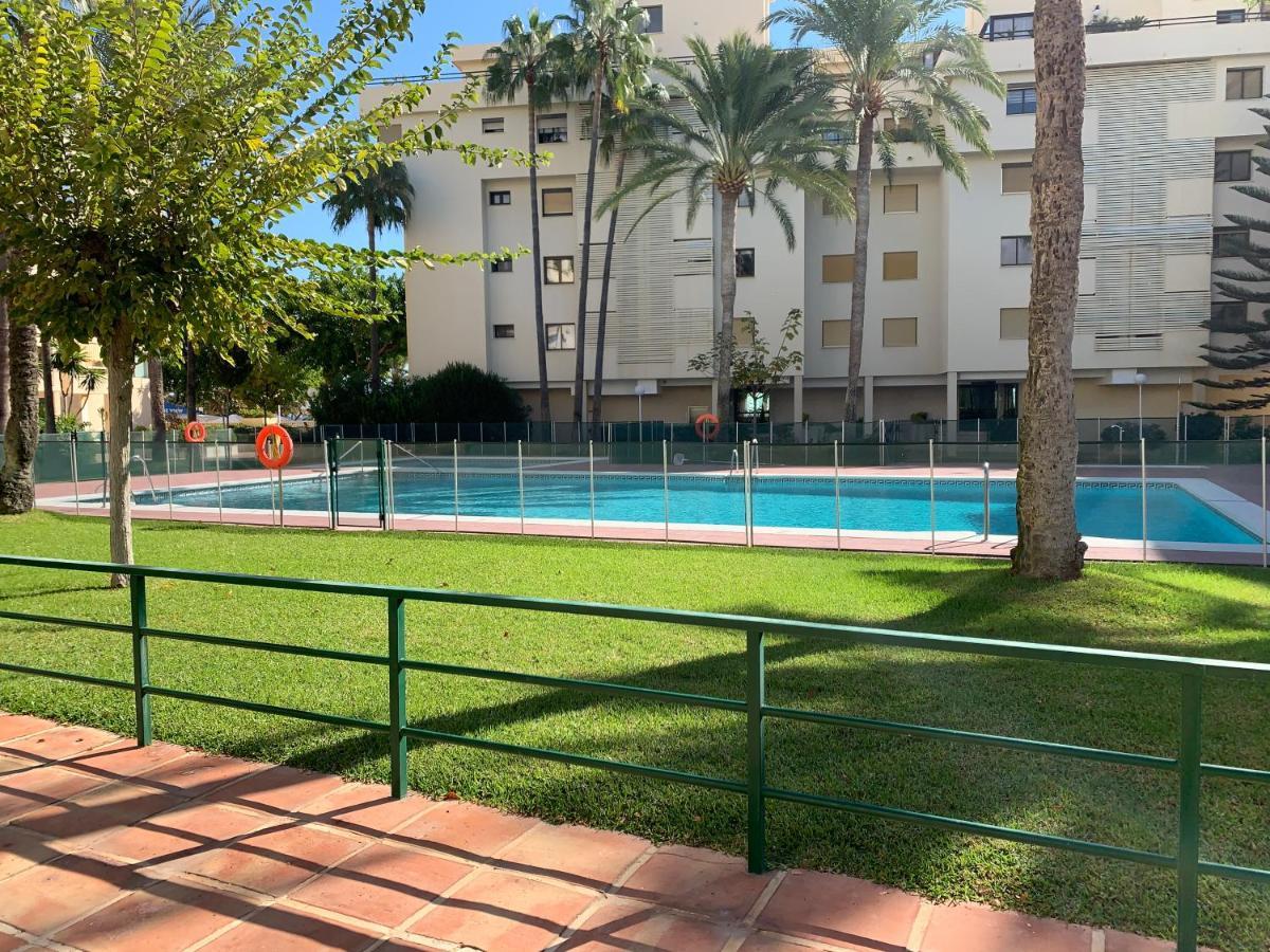 Апартаменты Solana Montemar Puerto Торремолинос Экстерьер фото